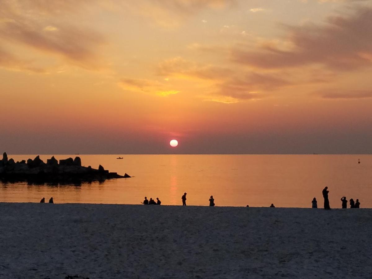 Hotel Sanrakuso Sirahama Kültér fotó
