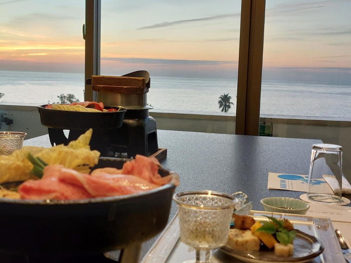 Hotel Sanrakuso Sirahama Kültér fotó