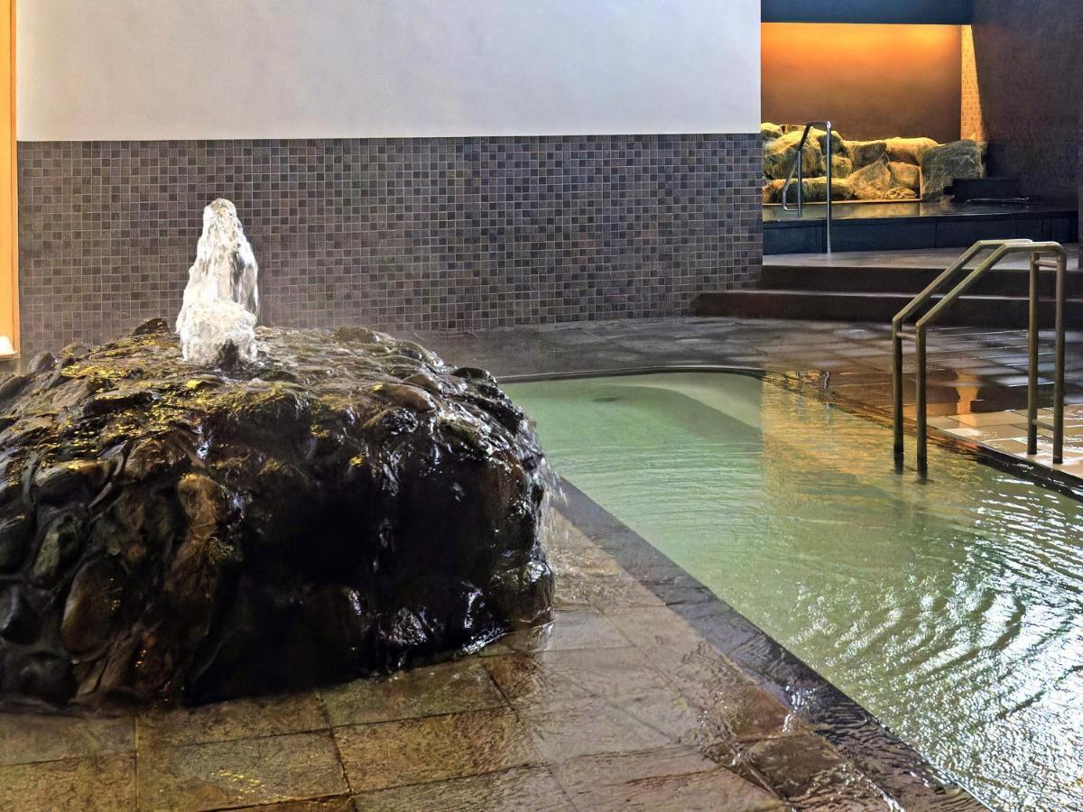 Hotel Sanrakuso Sirahama Kültér fotó