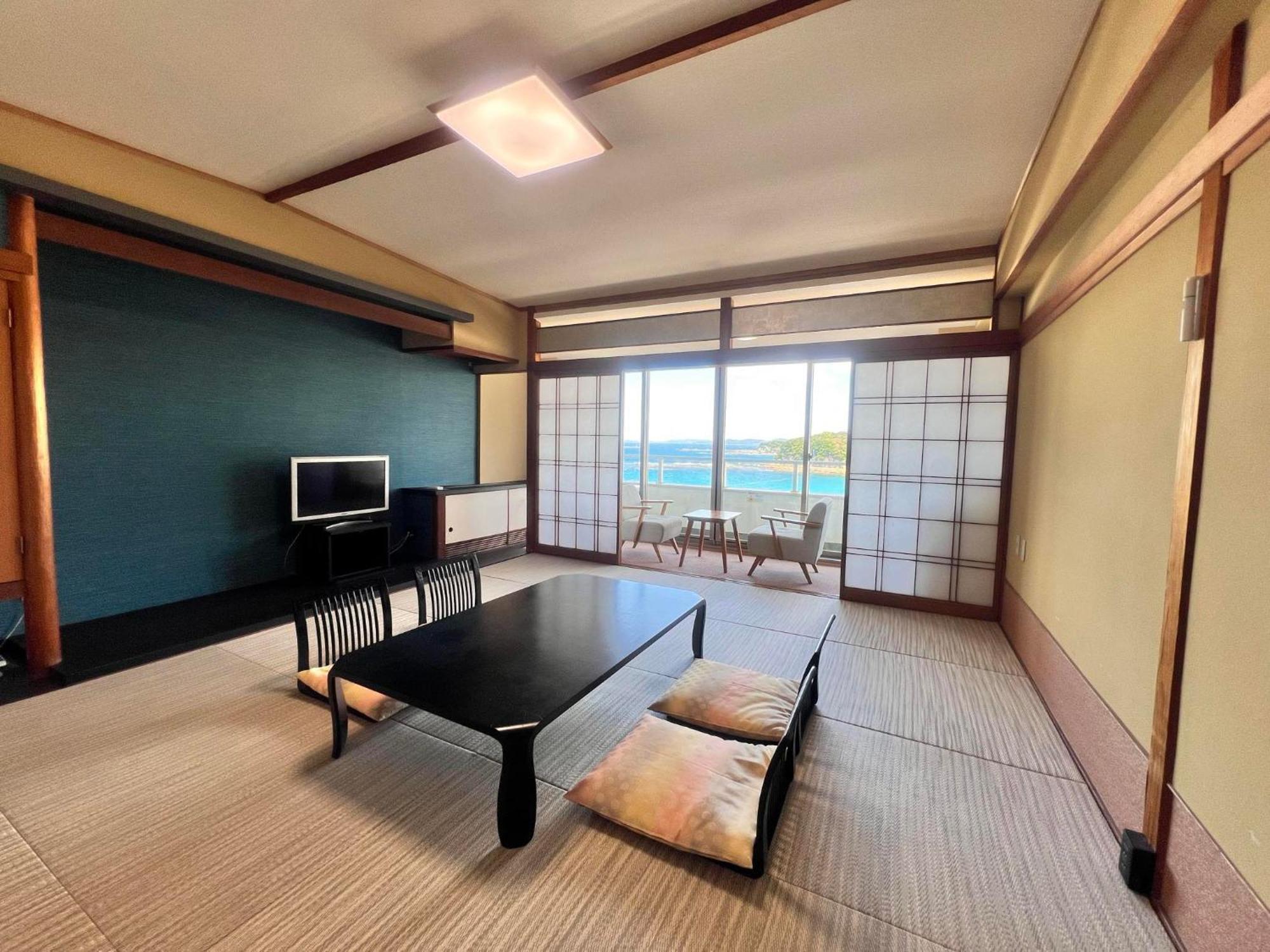 Hotel Sanrakuso Sirahama Kültér fotó